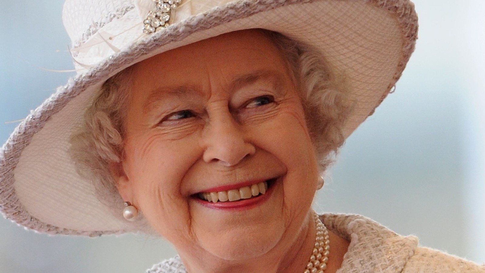 Queen Elizabeth Just Made This Stunning Announcement About Camilla Parker Bowles