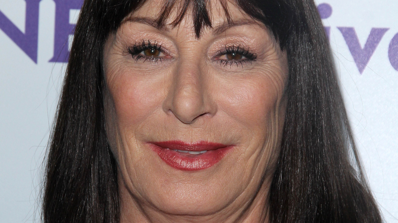 This Is Why Anjelica Huston Doesn’t Have Any Children