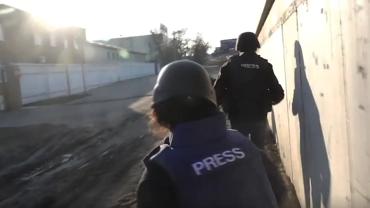 British TV News Crew Captured During an Ambush in Ukraine (Video).