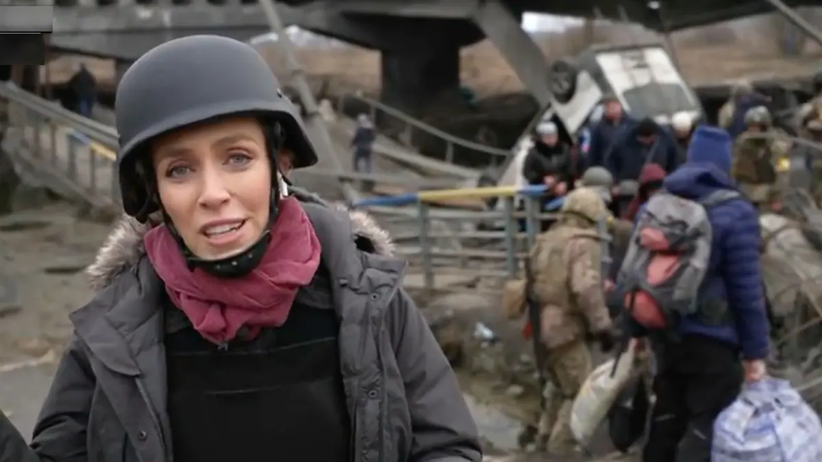 CNN’s Clarissa Warren Reports Live from Demolished Kyiv in an Effort to Help Elderly Refugees
