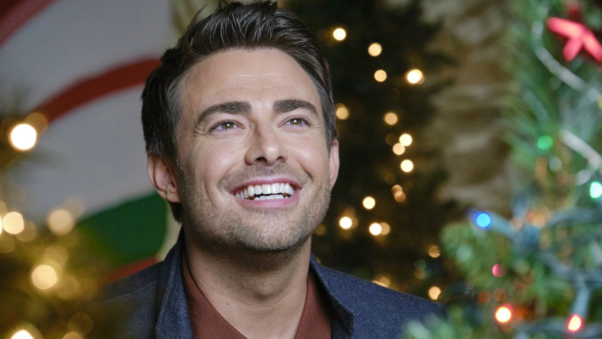 Hallmark Star Jonathan Bennett Has Married. See the Sweet Photos Of Jaymes Vaughan’s Wedding to him