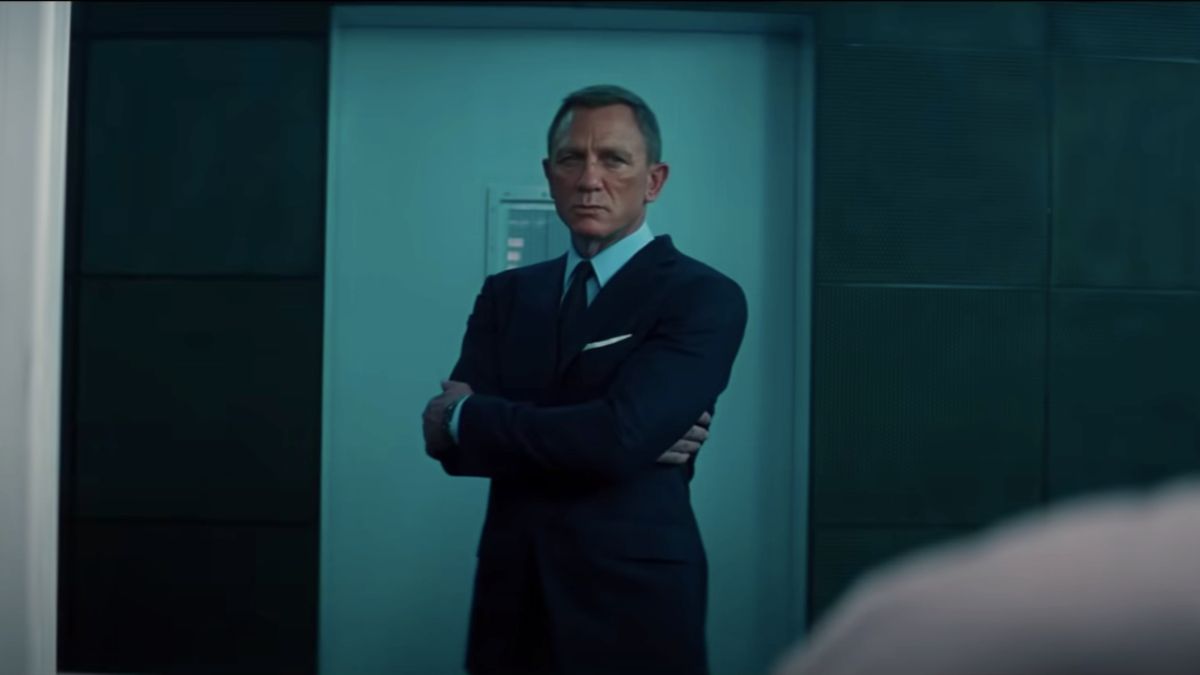 Did Danny Boyle really have to leave no time to live? Bond 25’s Past Writers Had Thoughts