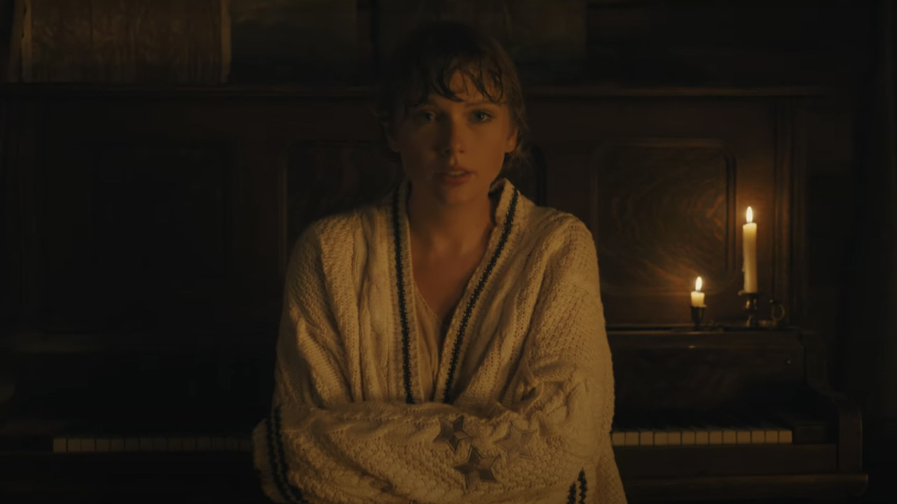 Taylor Swift Just Dropped Her First Instagram Post This Year, And It’s About A ‘Haunting’New Song
