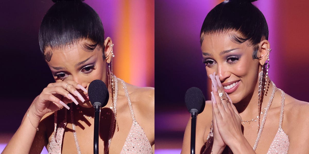 Doja Cat Cries After Running From Bathroom to Accept Award