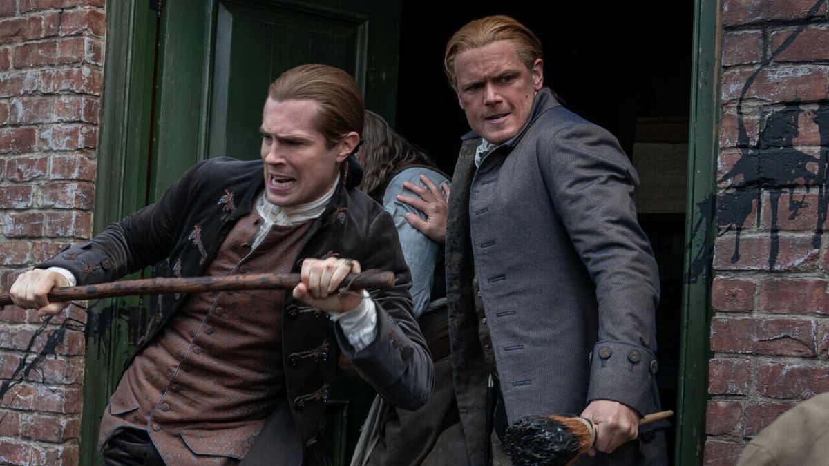 Outlander Star Breaks Down Jamie’s ‘Inconceivable’ Path And Lord John’s Decision