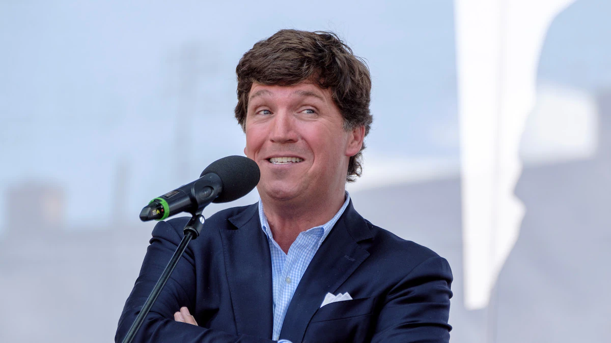 Tucker Carlson Says He’s Not Vaccinated Against COVID