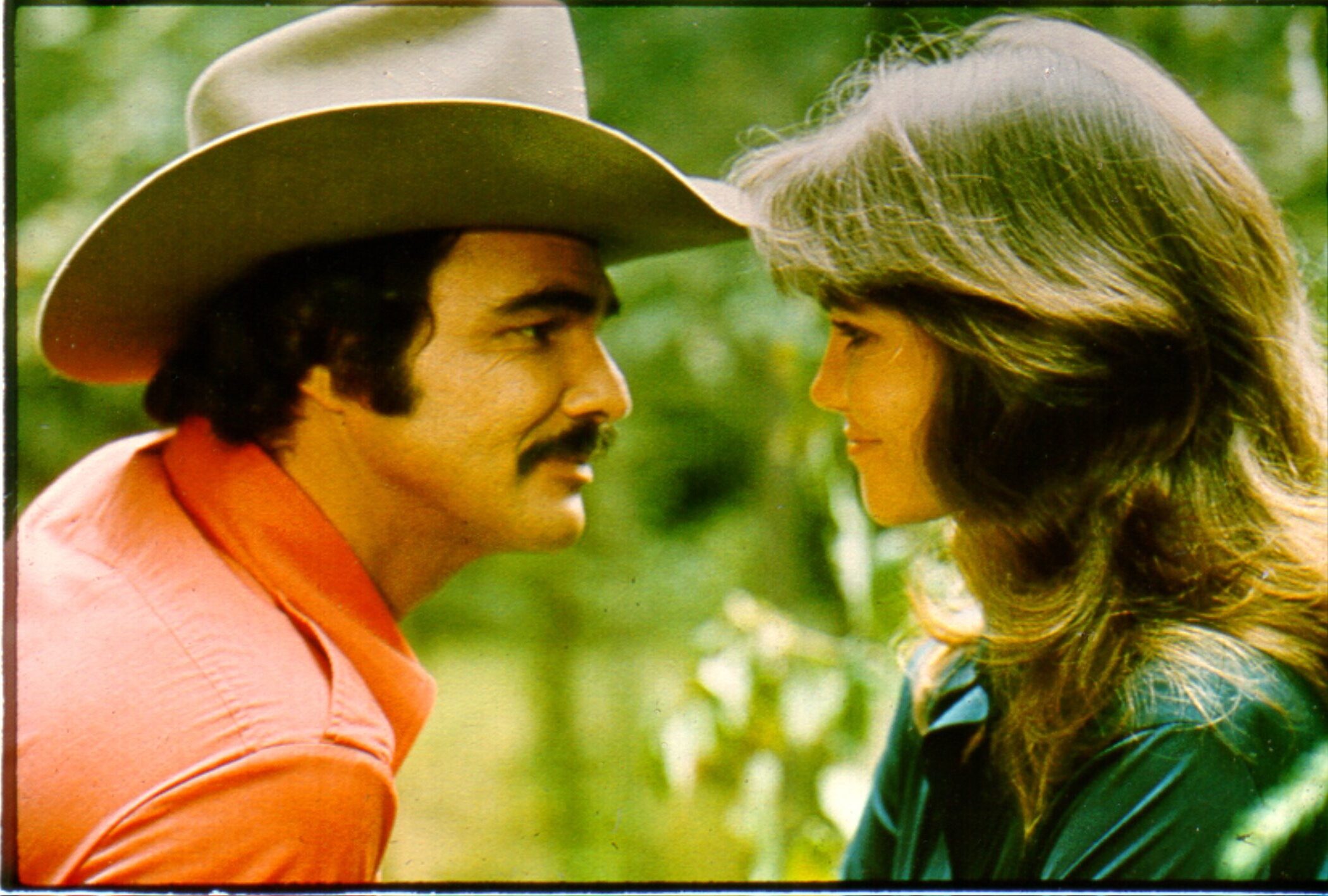 Burt Reynolds’ Family Allegedly Furious With Sally Field For Recent Supposed Jabs, Suspicious Source Says