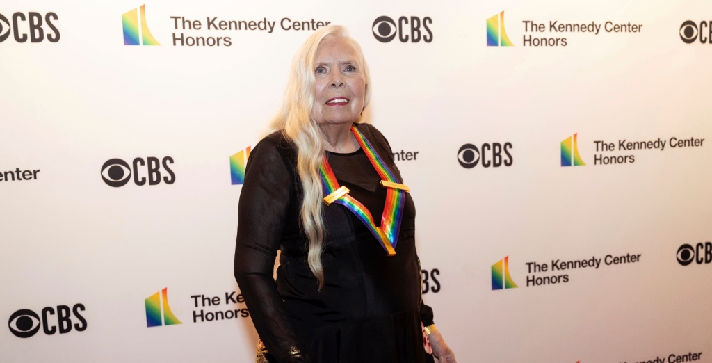 Joni Mitchell Is MusiCares’ Person Of The Year’ In Star-Studded Gala