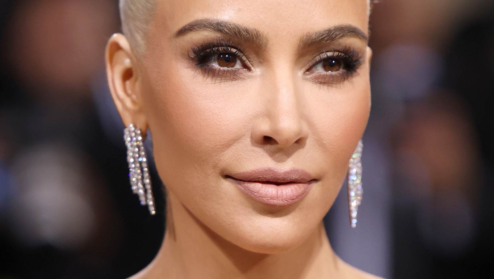 Kim Kardashian’s Historic Met Gala Dress Has Twitter On Fire