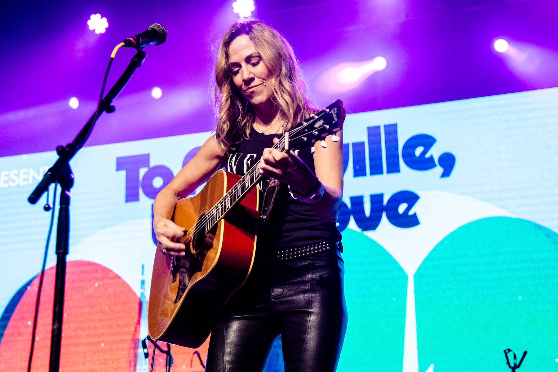 Podcast: Sheryl Crow Looks Back at Her Incredibly Underrated Career