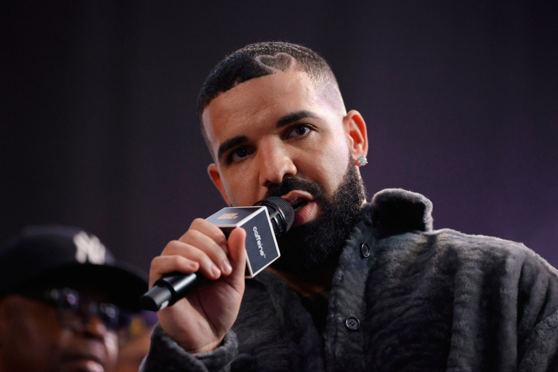Drake New Album: Rapper Announces ‘Honestly, Nevermind’ Release