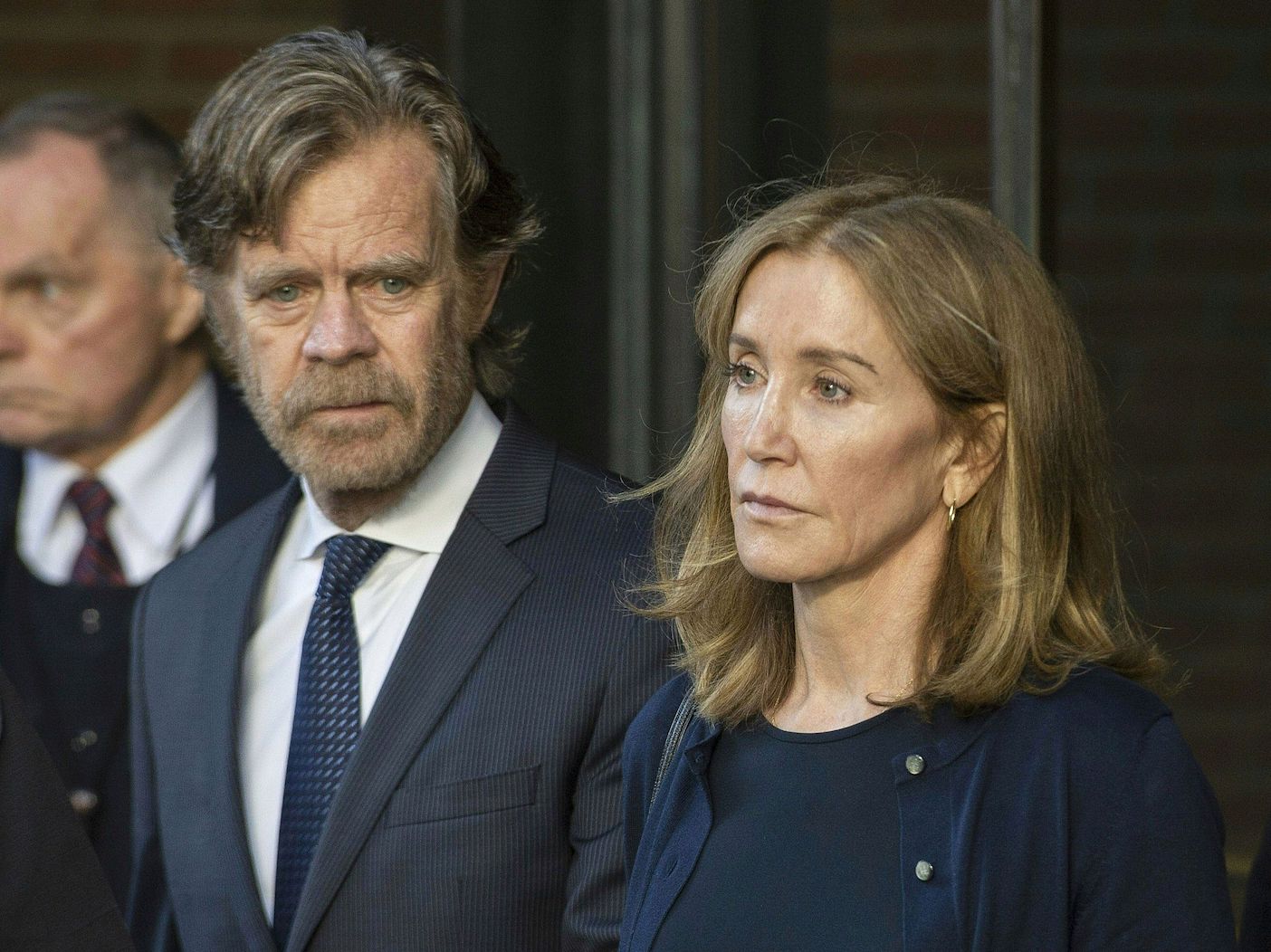 Felicity Huffman Allegedly Near Divorce From William H. Macy After Prison Time, Dubious Sources Say