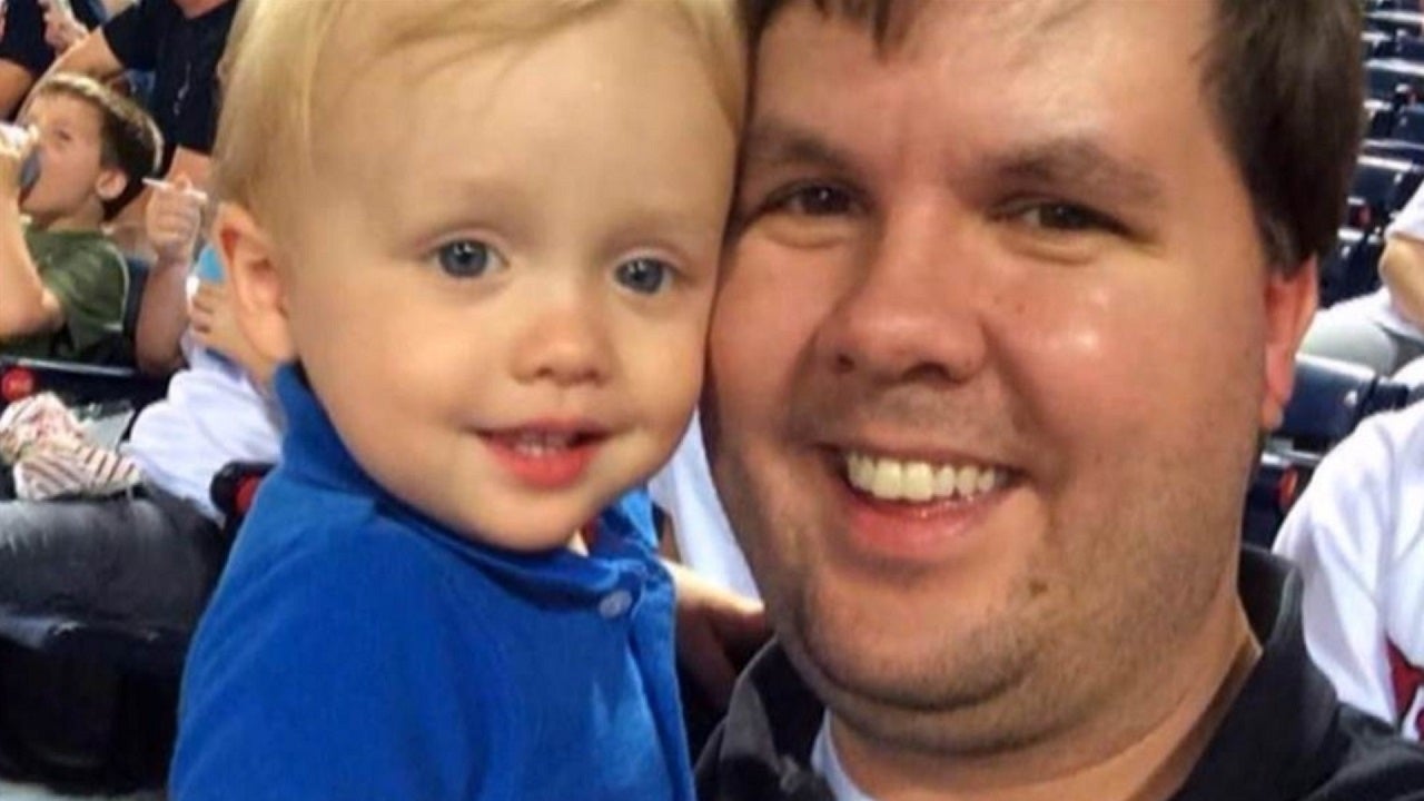 Georgia Dad Who ‘Sexted’ While Toddler Son Died in Hot Car Gets Murder Conviction Overturned