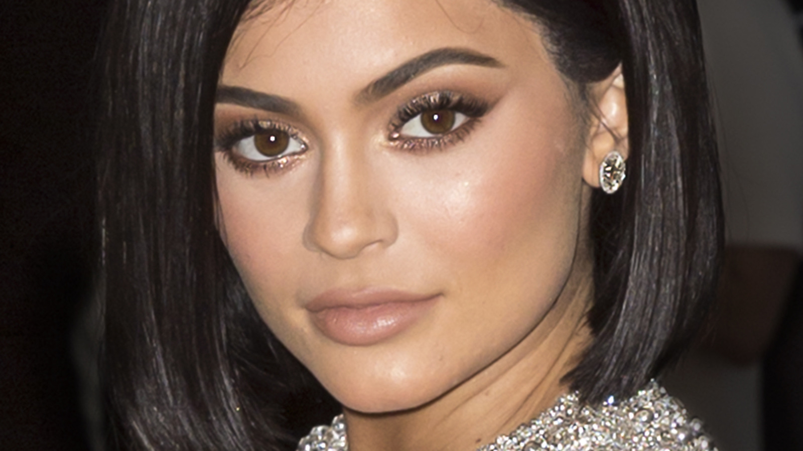 Kylie Jenner Reveals The Postpartum Issues She’s Still Struggling With