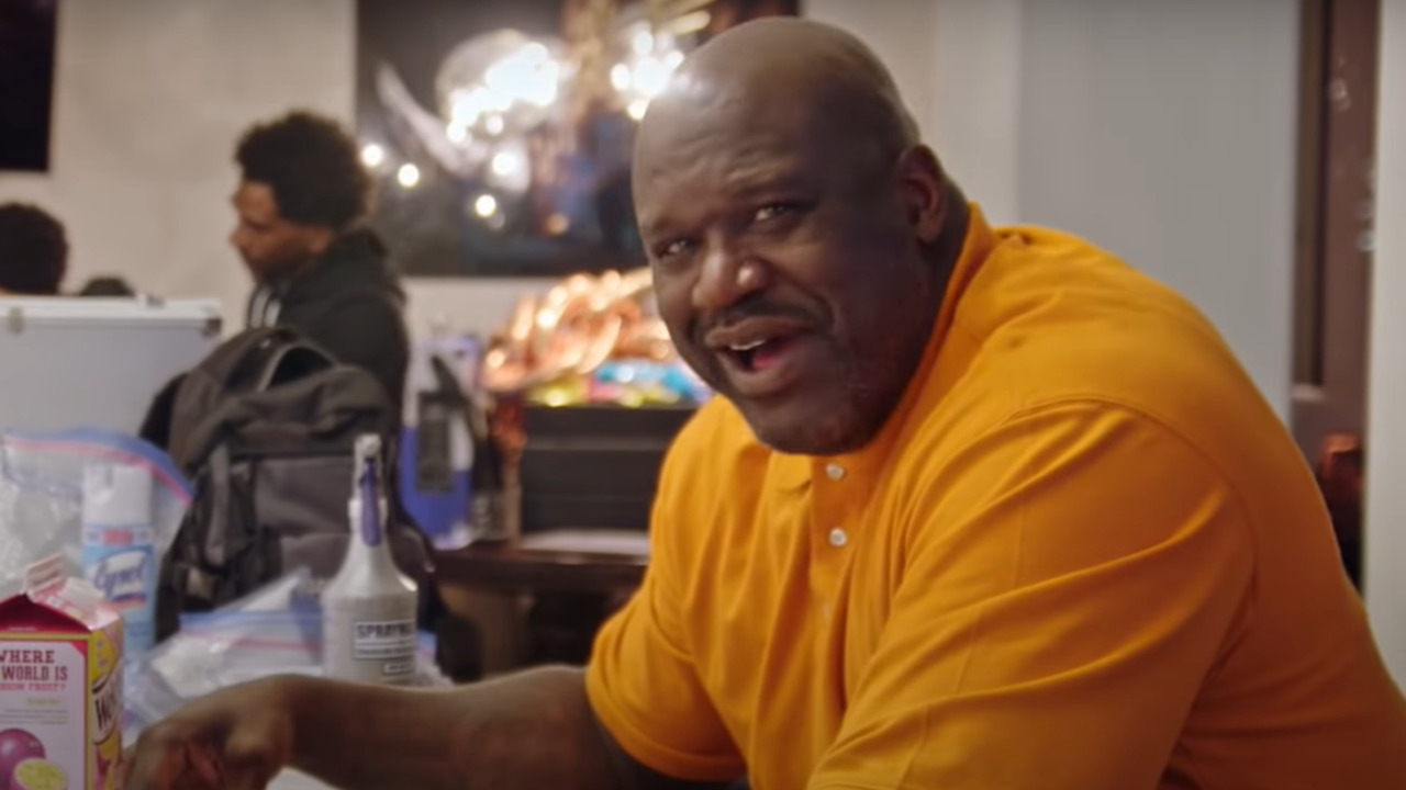 Shaquille O'Neal Went On A Date, Then Paid Shaq-Sized Bill For The Entire Restaurant