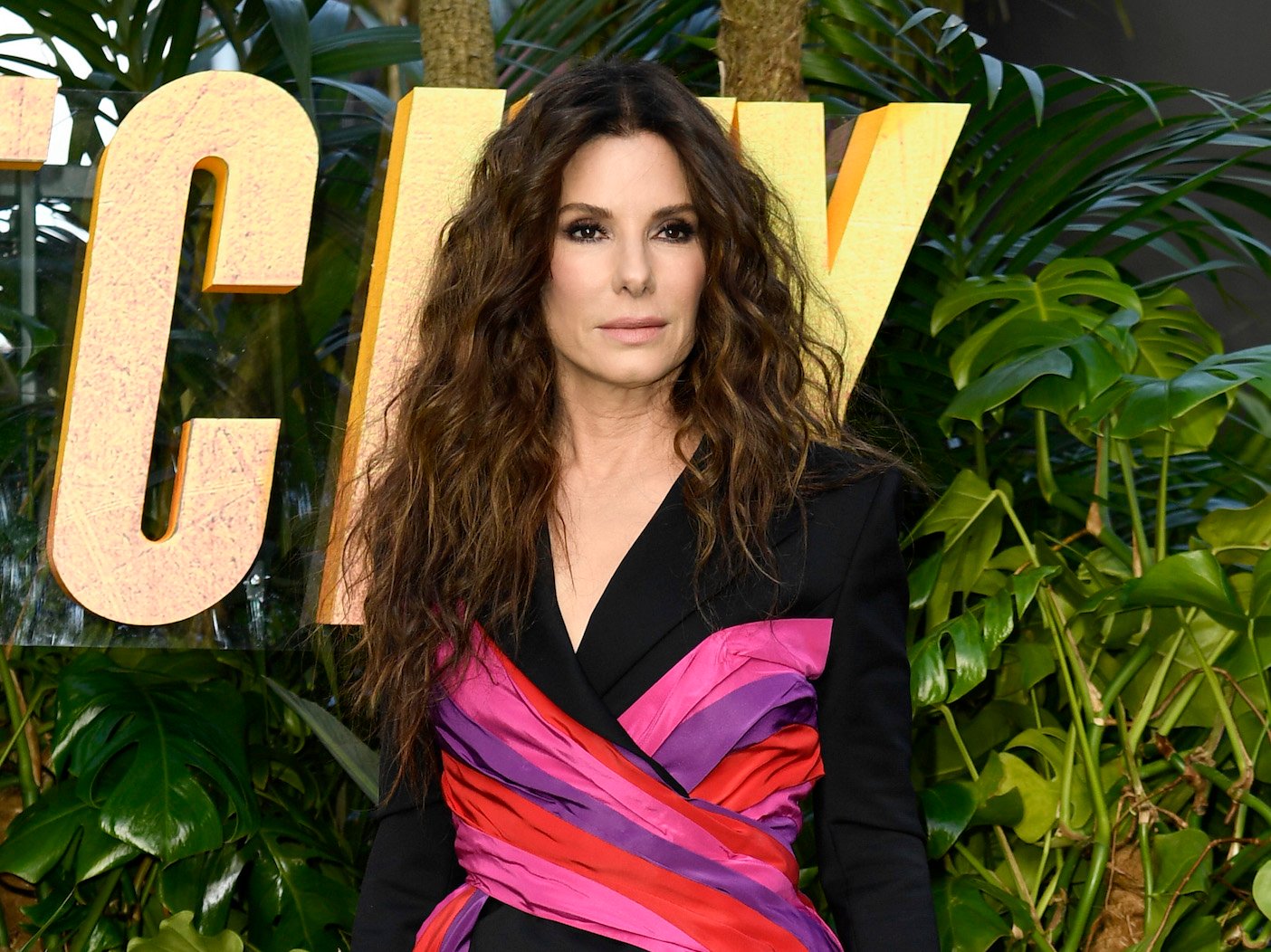 Sketchy Source Claims Sandra Bullock Supposedly Living Separate Life From Partner