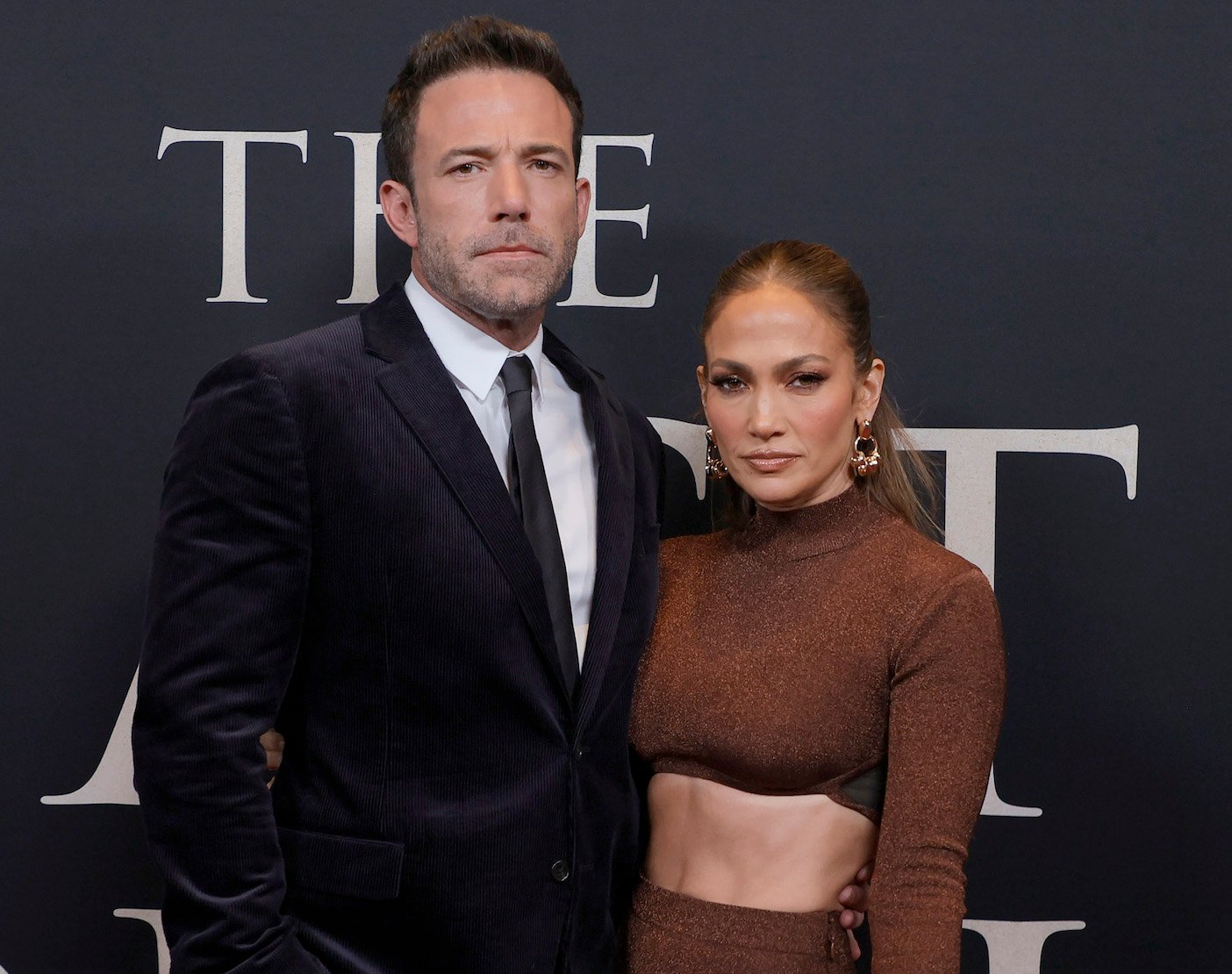 Sketchy Source Says Ben Affleck Supposedly ‘Restless’ In Relationship With Jennifer Lopez