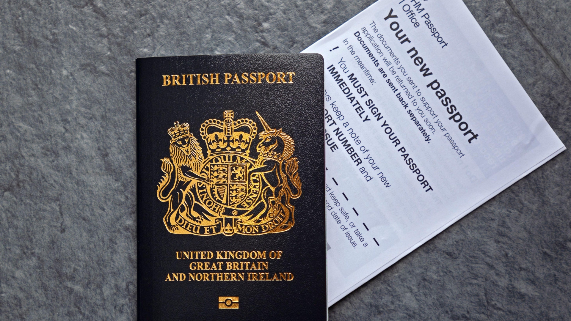 Alert issued about a “ruse” used by desperate travellers in order to avoid passport delays. Experts say it DOESN’T work.