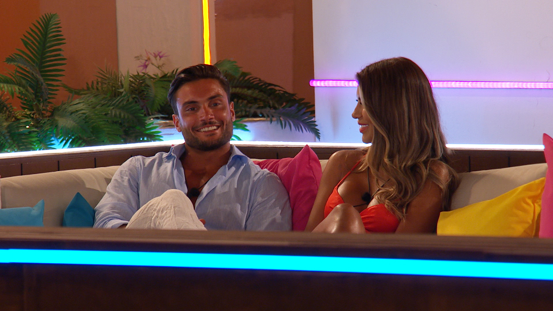 Love Island fans fear for Ekin-Su’s safety and Davide’s safety after they spot the couple. ‘clue’But, did you really see it?