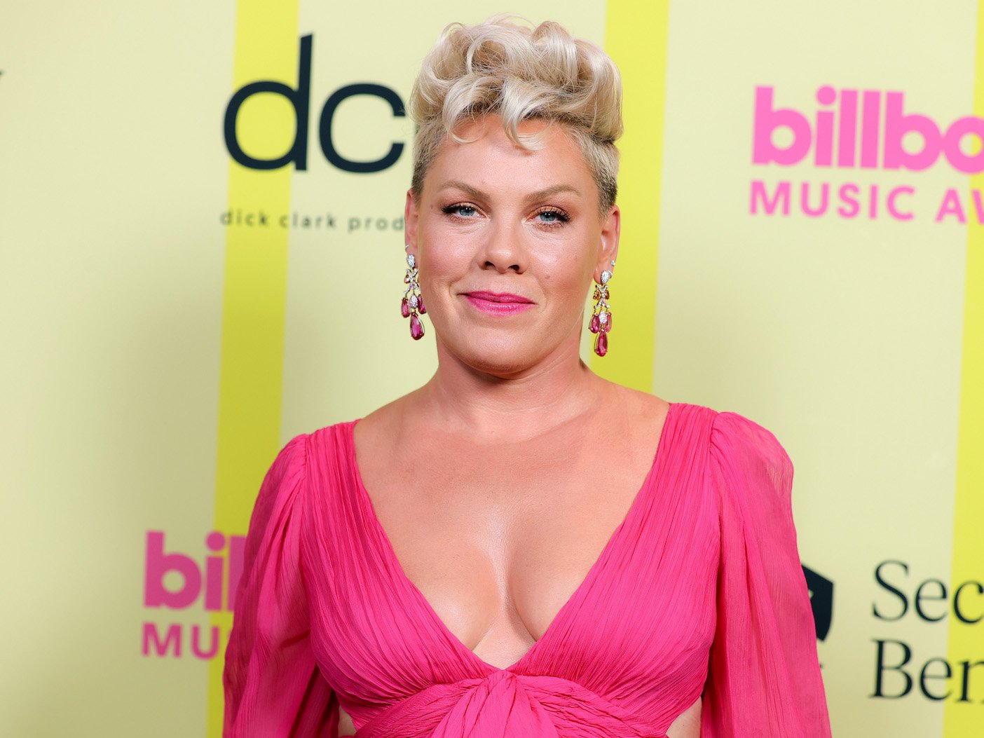 Cruel Gossip Says: Pink ‘Packed On’90 Pounds, Apparently Rigging Your Career