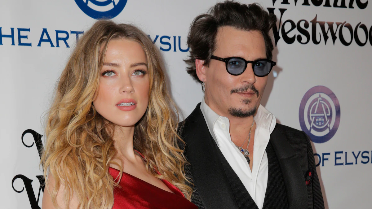 Internet Trolls Inflate Amber Heard Hate on Twitter. Social Media Research Firm Discovers