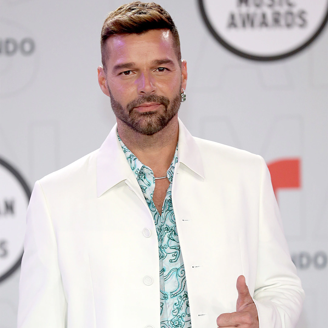 Ricky Martin Returns to the Stage Following the Dismissal of His Case