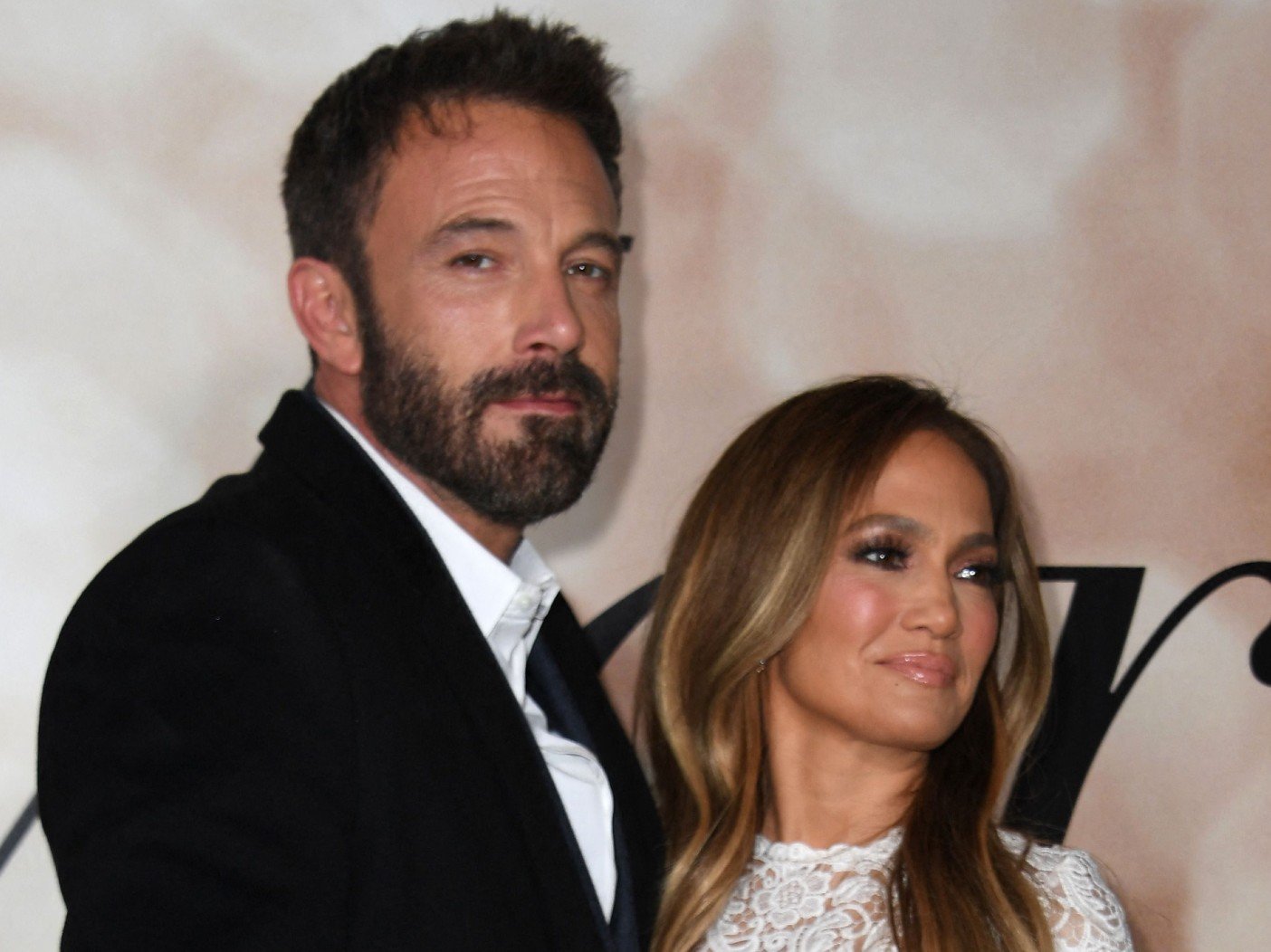Rude Source: Jennifer Lopez Apparently Is Failing To Mix Families As Wedding Approaches