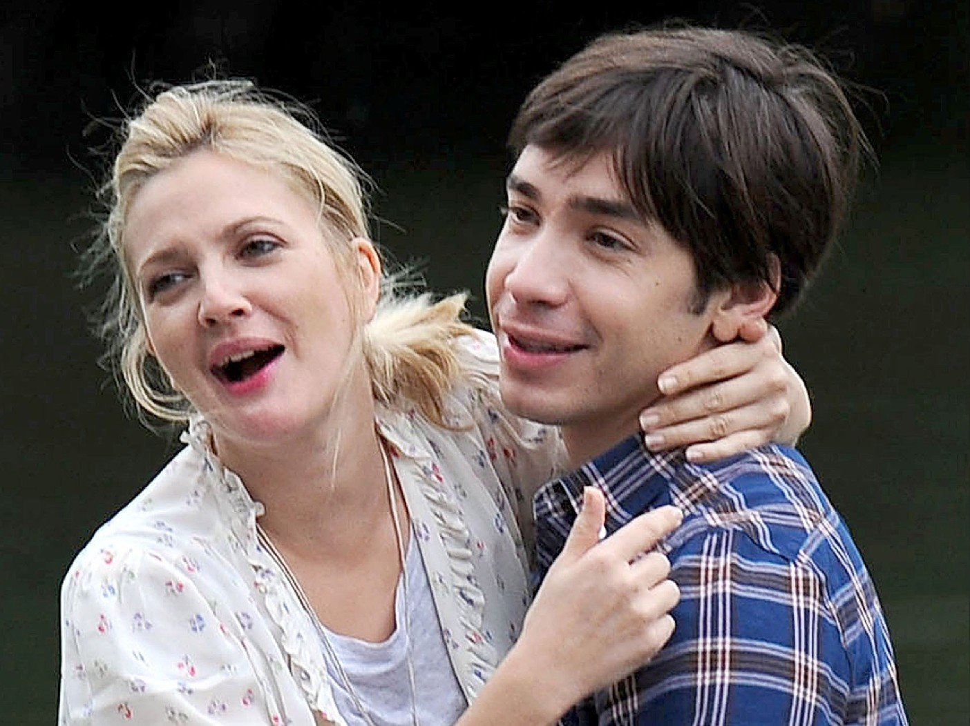 Drew Barrymore Shares Details about Justin Long’s Romance