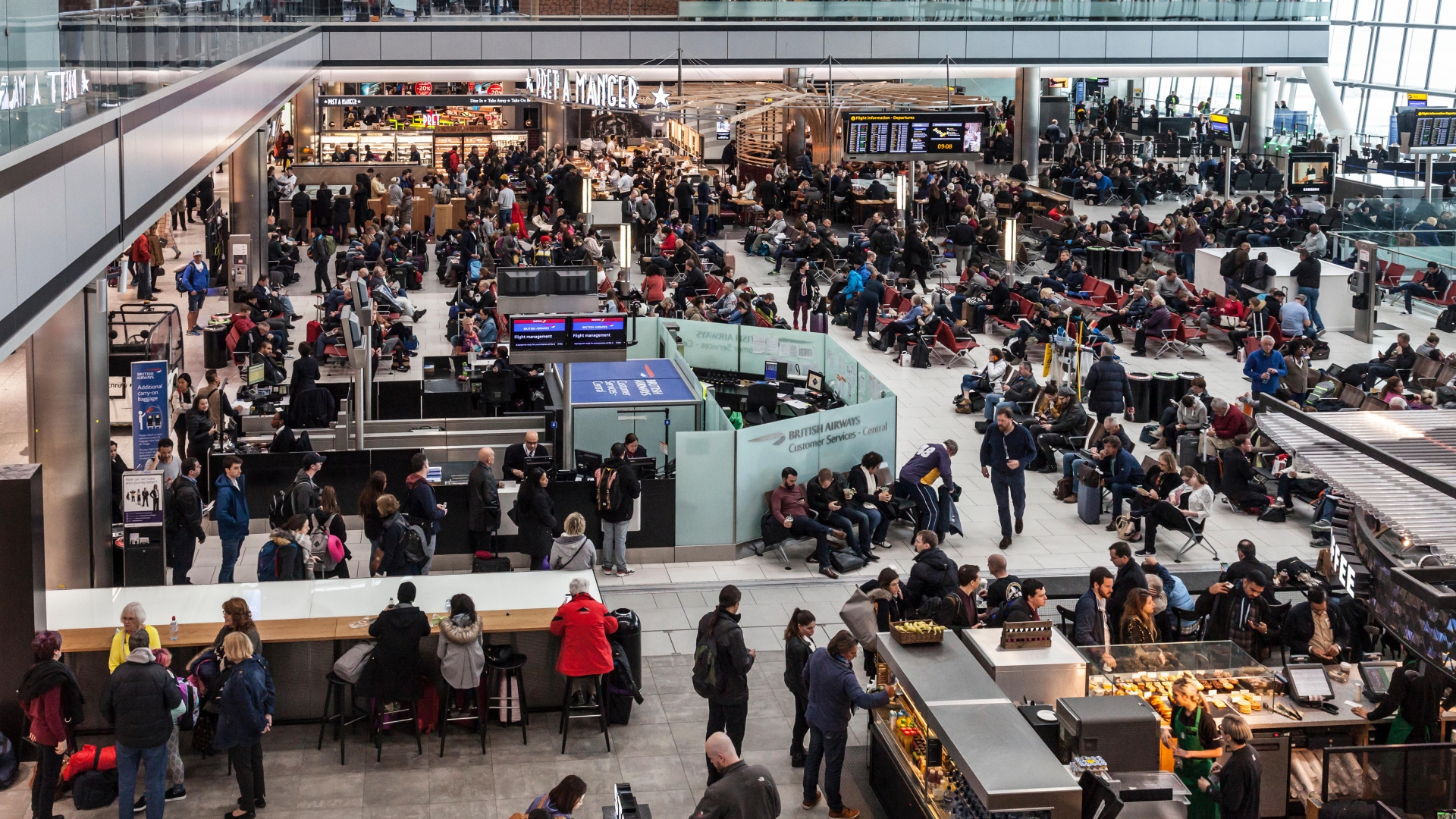 Heathrow Airport extends the flight cap to October, affecting half-term holidays