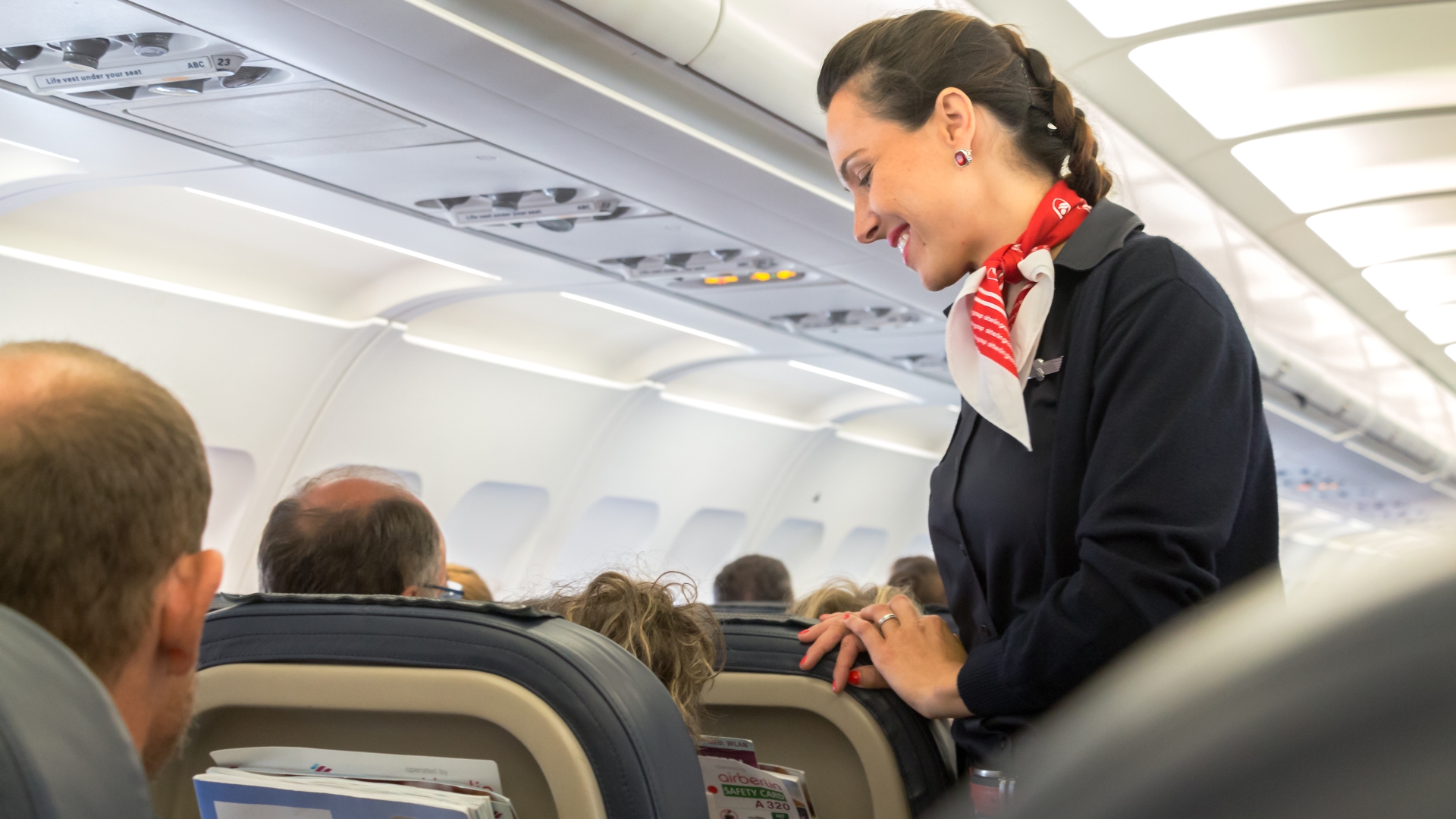 I’m a flight attendant – here is how we get noisy kids to be quiet on the plane