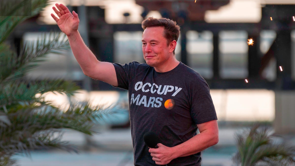 Elon Musk Proposes Closing a Twitter Deal for $44 Billion