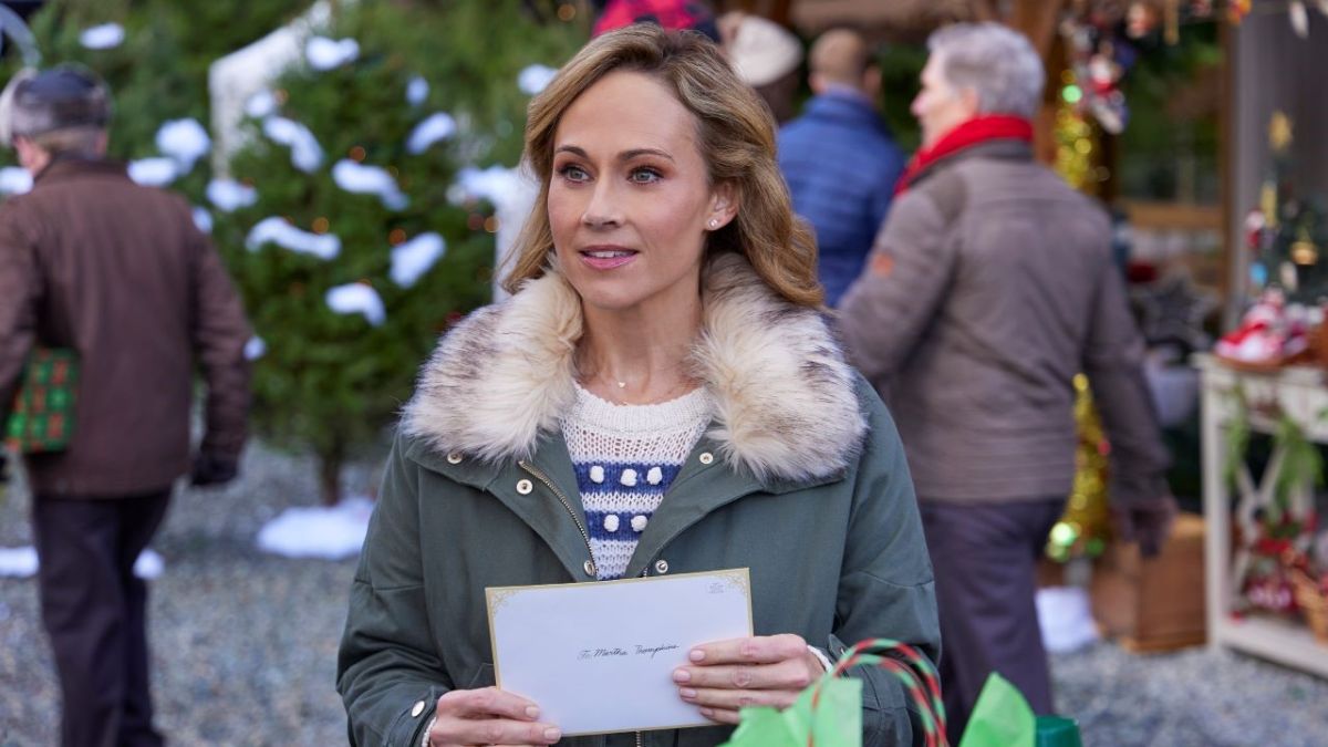 Hallmark Star Nikki DeLoach explains why her new movie is ‘Breaking The Mold.’ This film will be used for the Network’s Christmas programming.