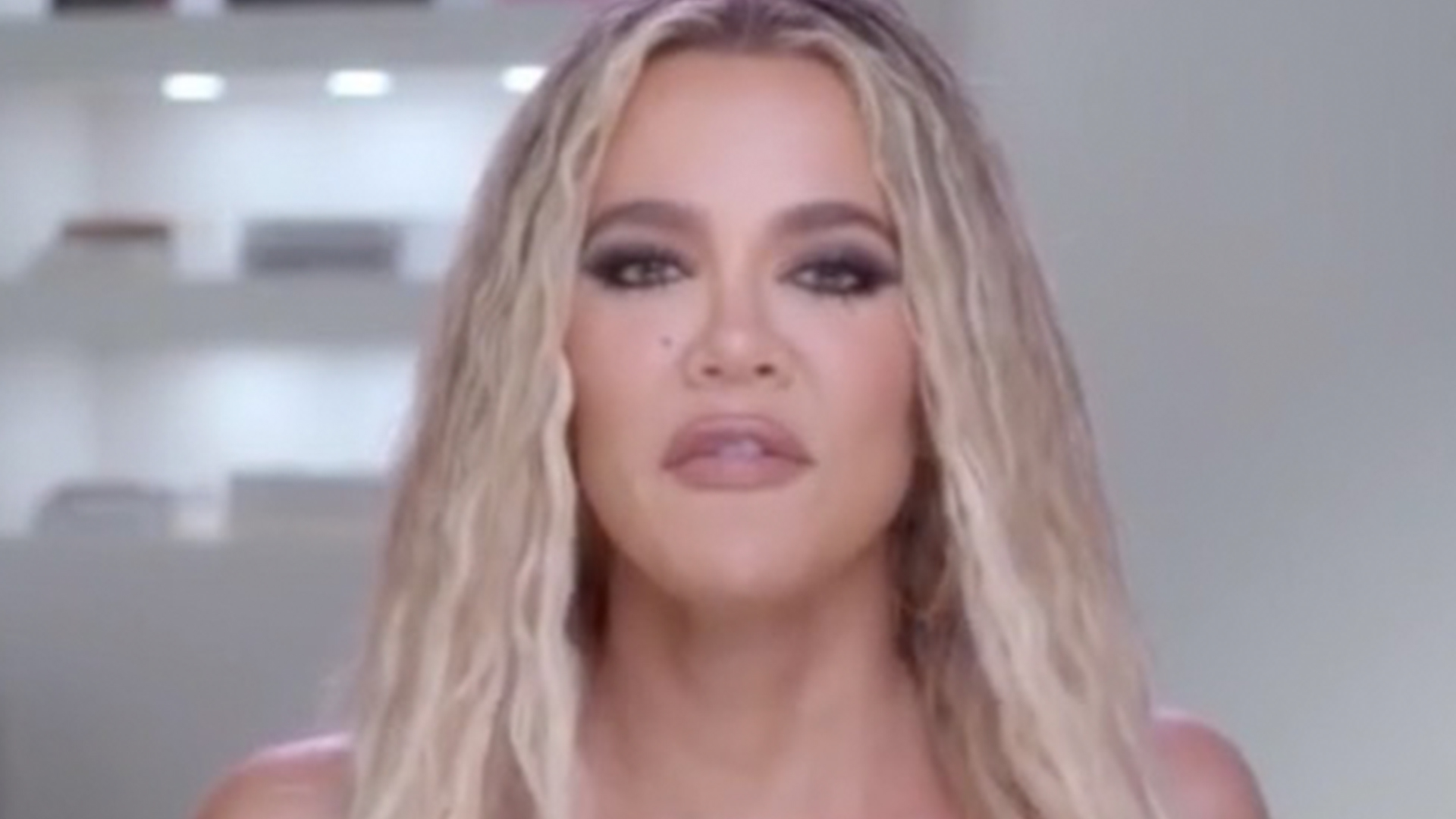 Khloe Kardashian lashes out at Kanye West in the biggest shade yet, slamming his ‘anti-Semitic slurs’ in a new post