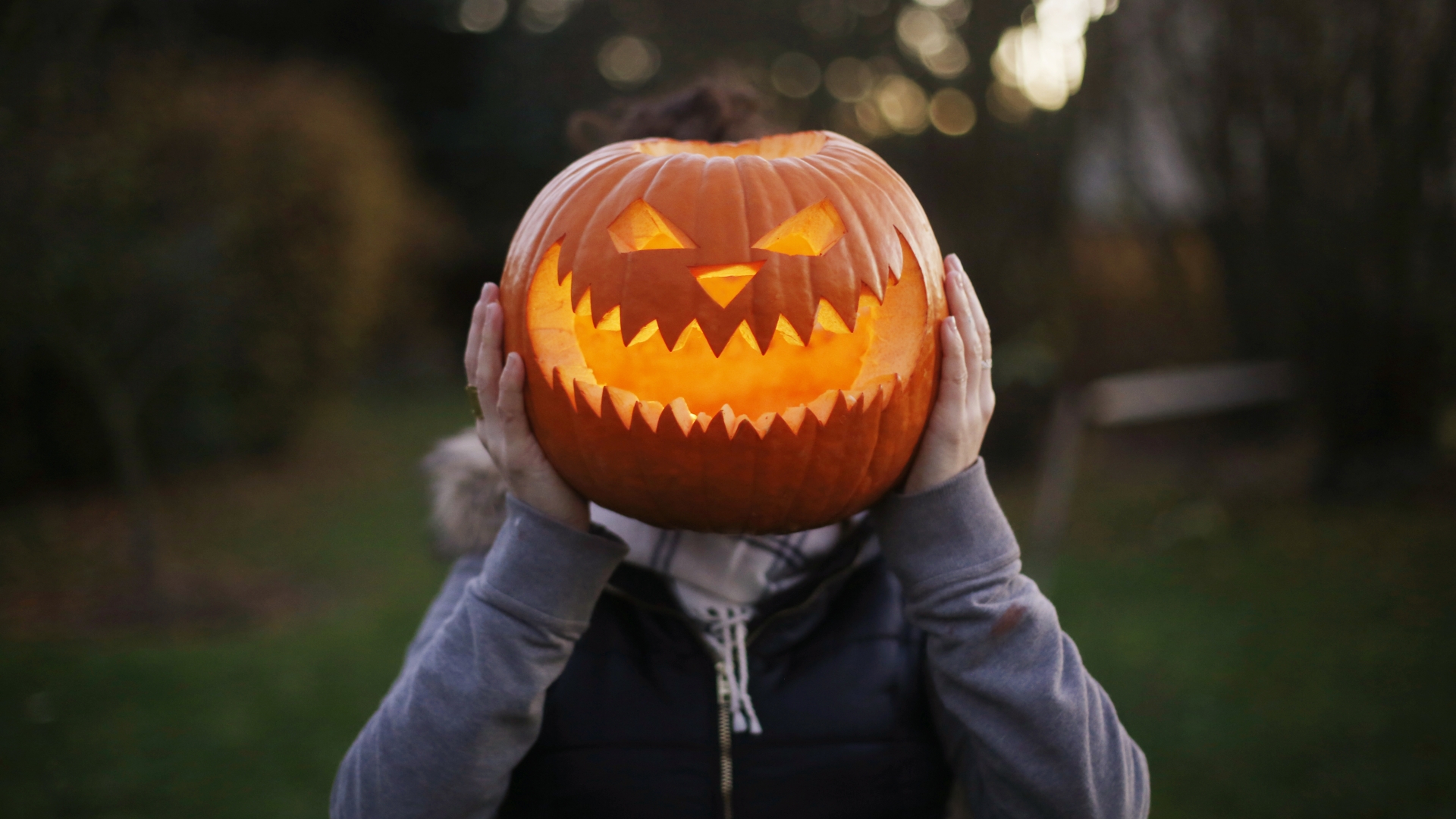 The sad story of how America stole trick-or-treat, Halloween and pumpkin carving from IRELAND – the story is even more tragic than you might think
