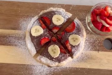 I make the best Nutella pizza in my Air Fryer & it only takes a few of minutes 