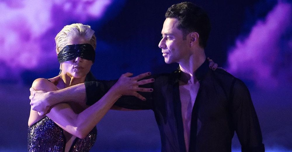 Week 3 of “Dancing with the Stars”: Selma Bliar is blindfolded