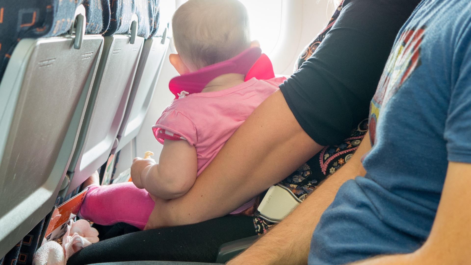 I refused to give up my seat on the plane for a baby, and other passengers said that I was too kind to the mother.