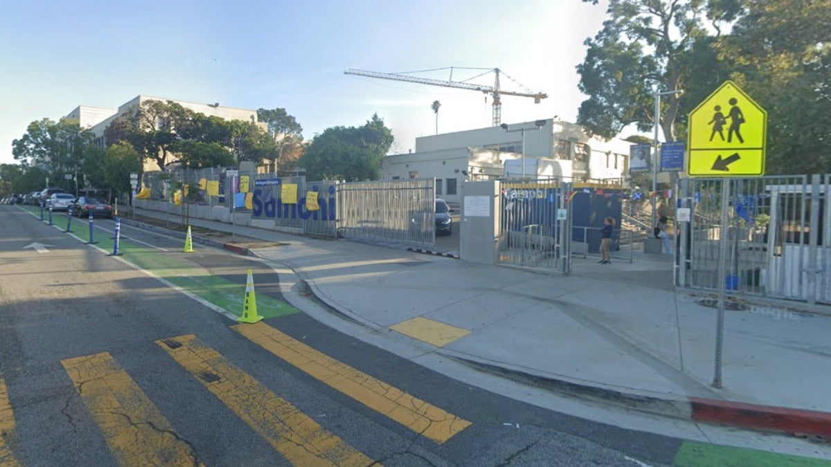 Santa Monica High School Locked down After Bomb Threat