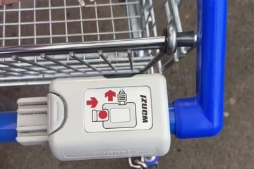 People are just realising how to unlock supermarket trolley without £1 coin