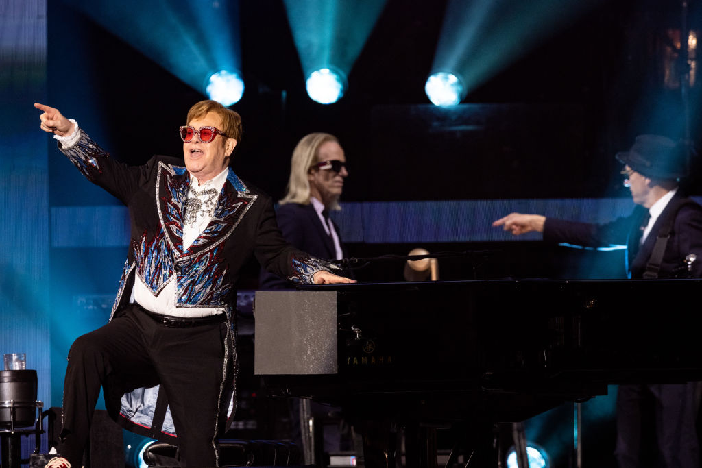 Dodgers Donate A Million Dollars To Elton John AIDS Foundation