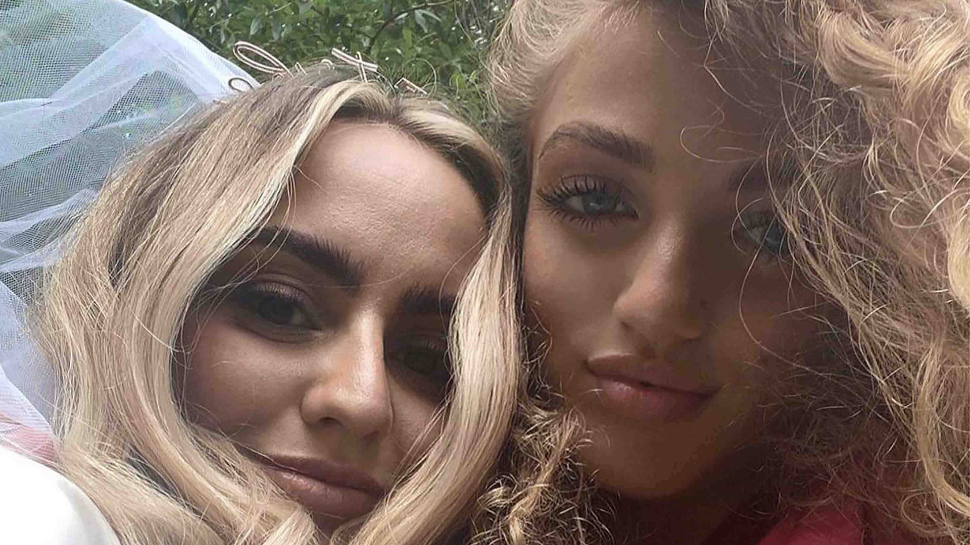 Katie Price lovers all agree that Princess, Katie’s sister and Sophie are great models for taking selfies