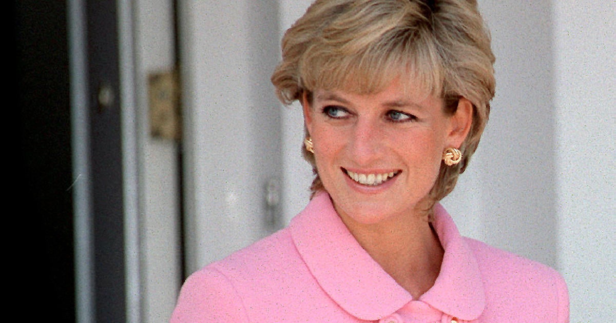 Amazing price for Princess Diana’s gowns