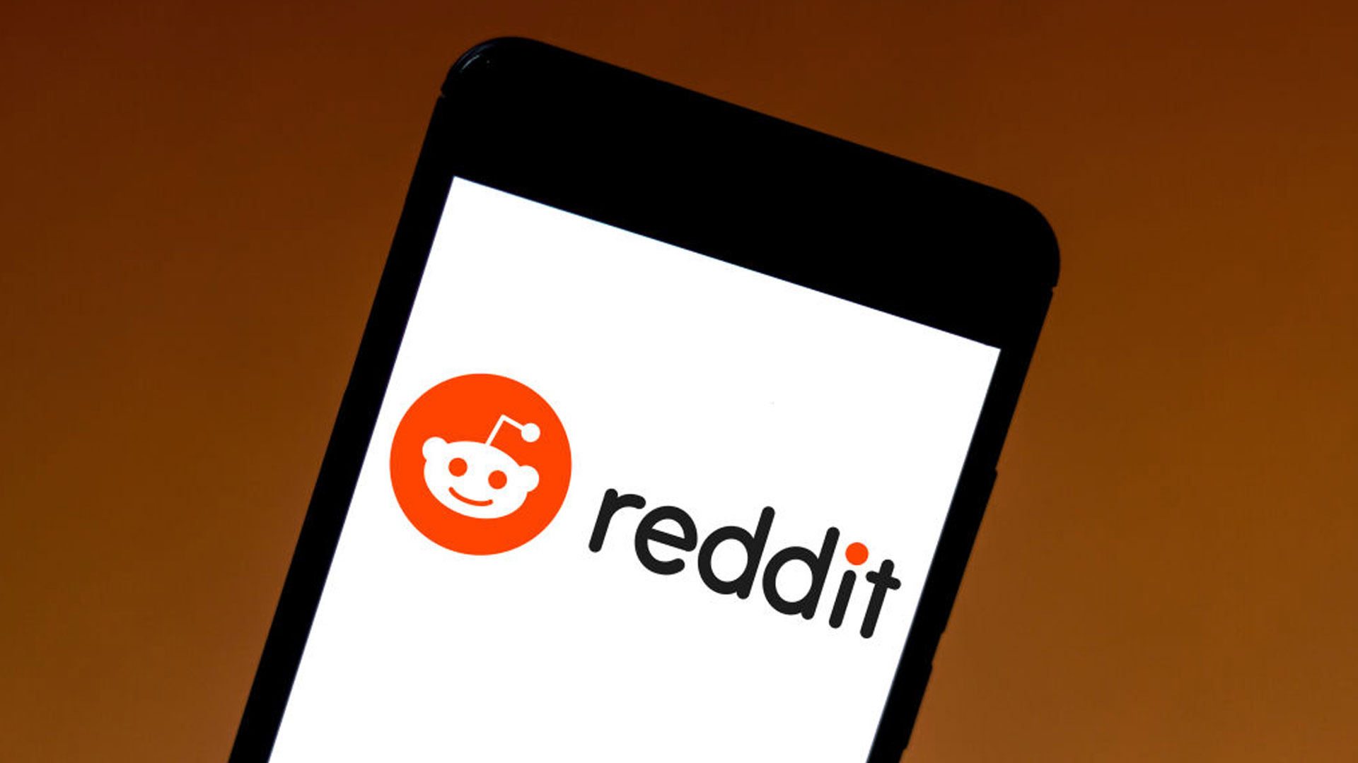 Reddit Servers Down: Social Media Platform Not Loading – Thousands of Users Reporting Issues