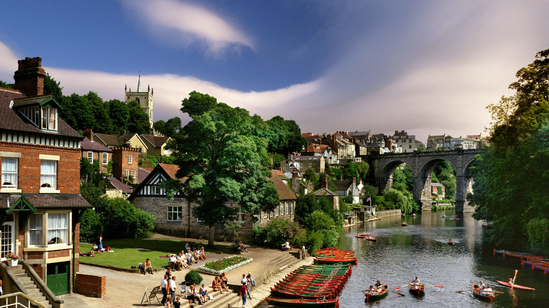 Discover the Stunning Views of England’s Prettiest Town at this 173-Year-Old UK Attraction!