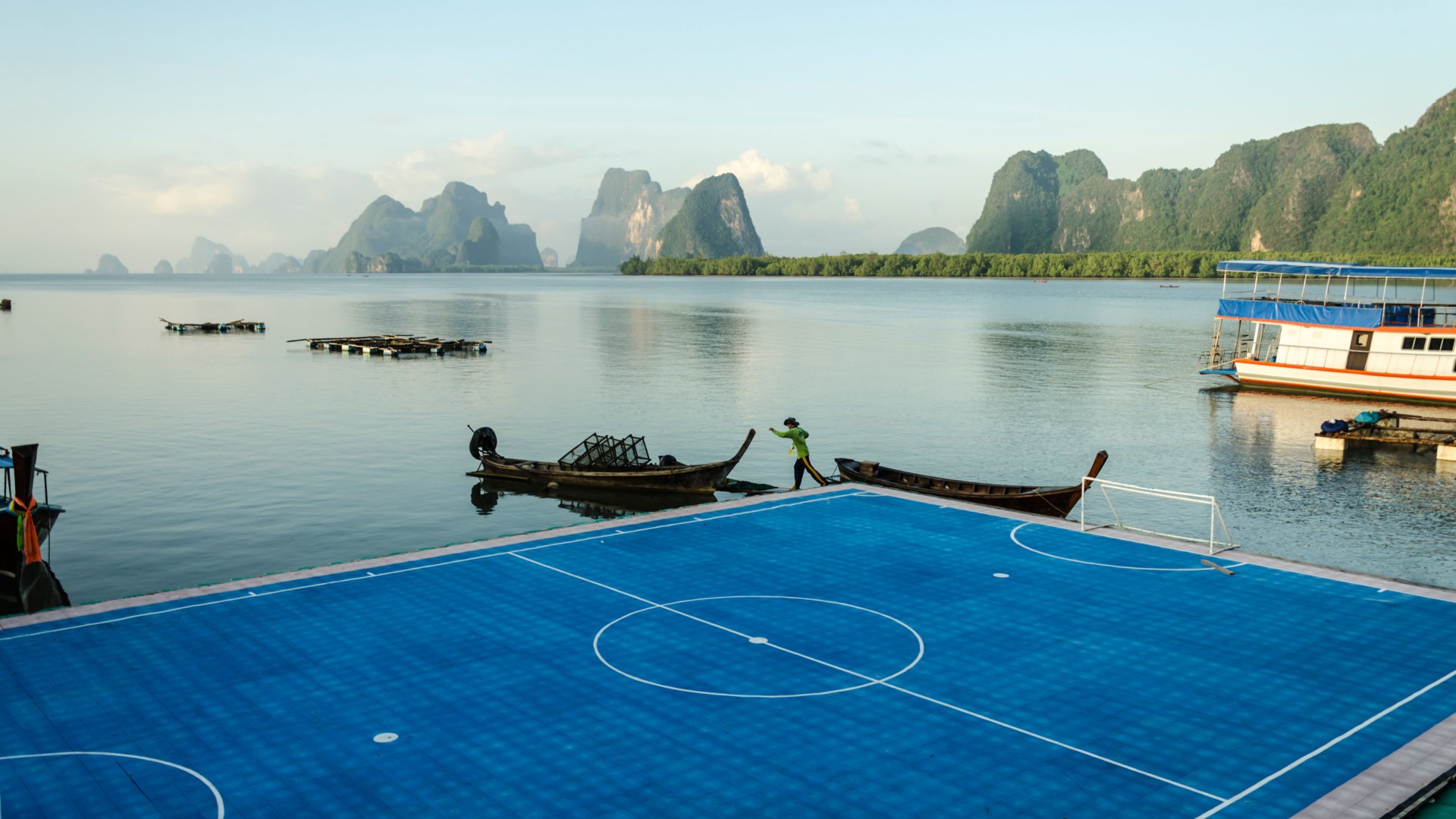 Discover the Floating Football Pitch with Exotic Fish and Tiny Islands – A Once in a Lifetime Experience!