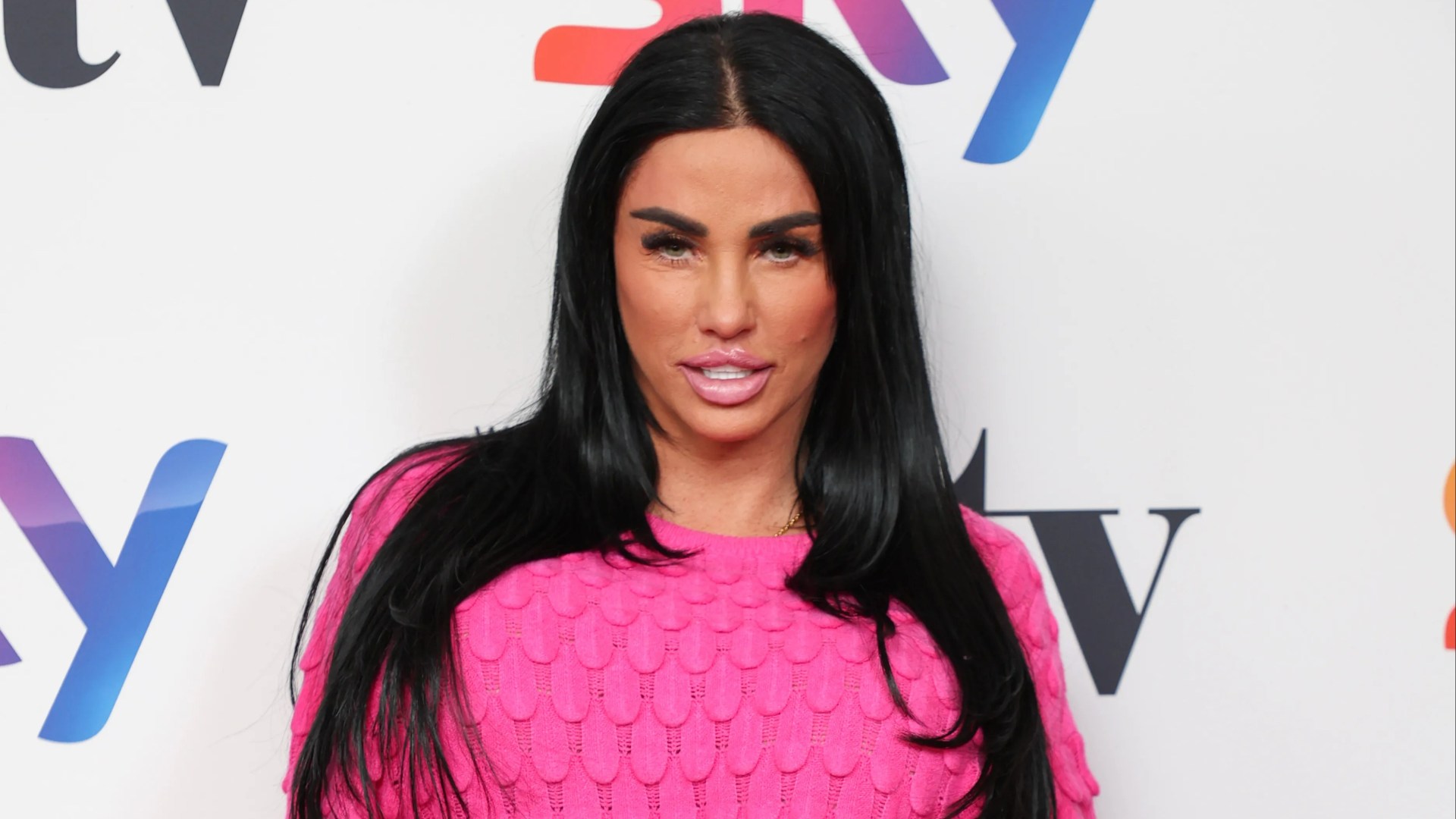 Katie Price’s Shocking £880 Fine for Driving While Banned – Court Snubbed!