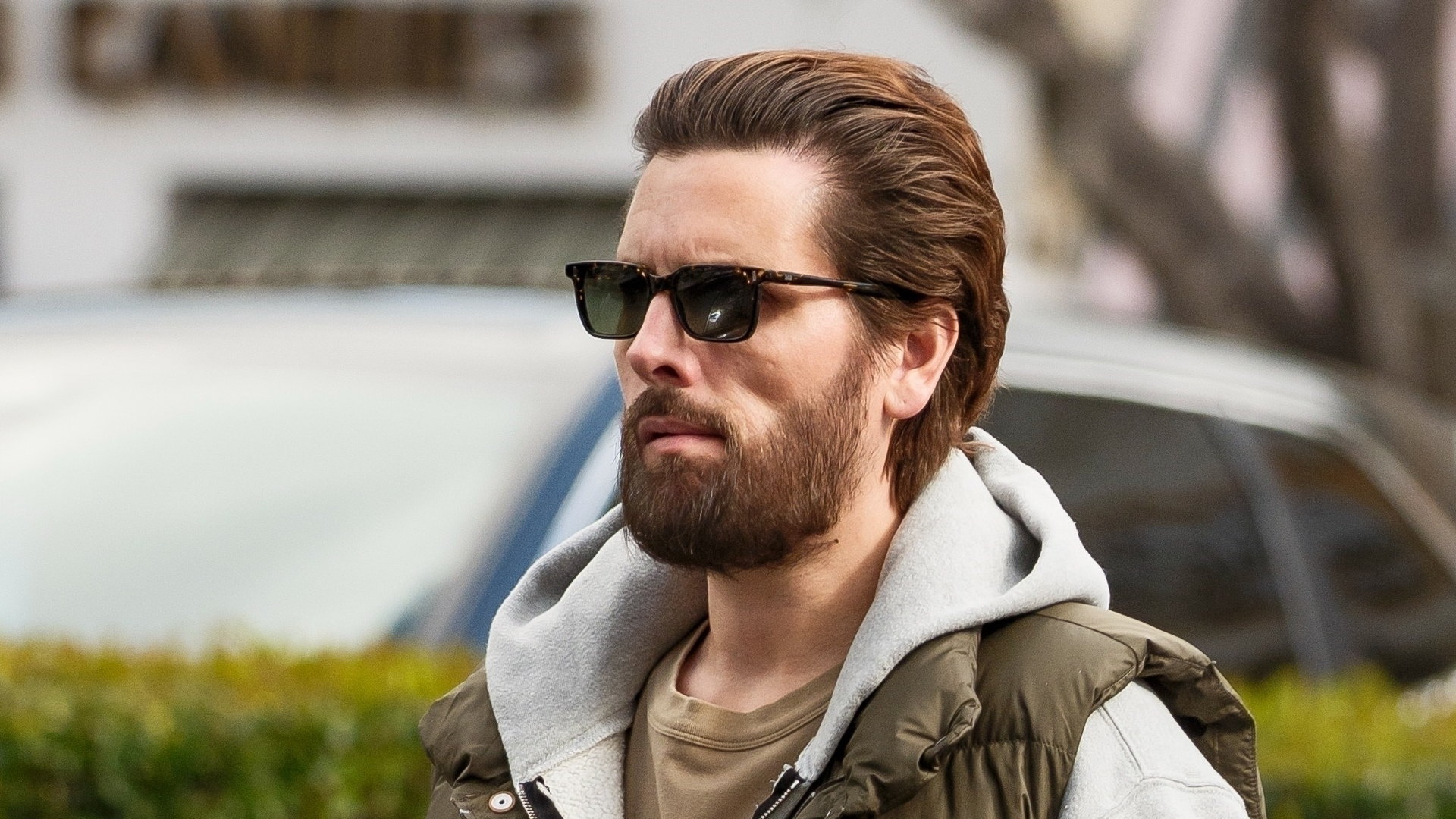 Shocking: Scott Disick’s Drastic Weight Loss Sparks Concerns as He Steps Out with Rumored Girlfriend Mary-Grayson Hunt, 25