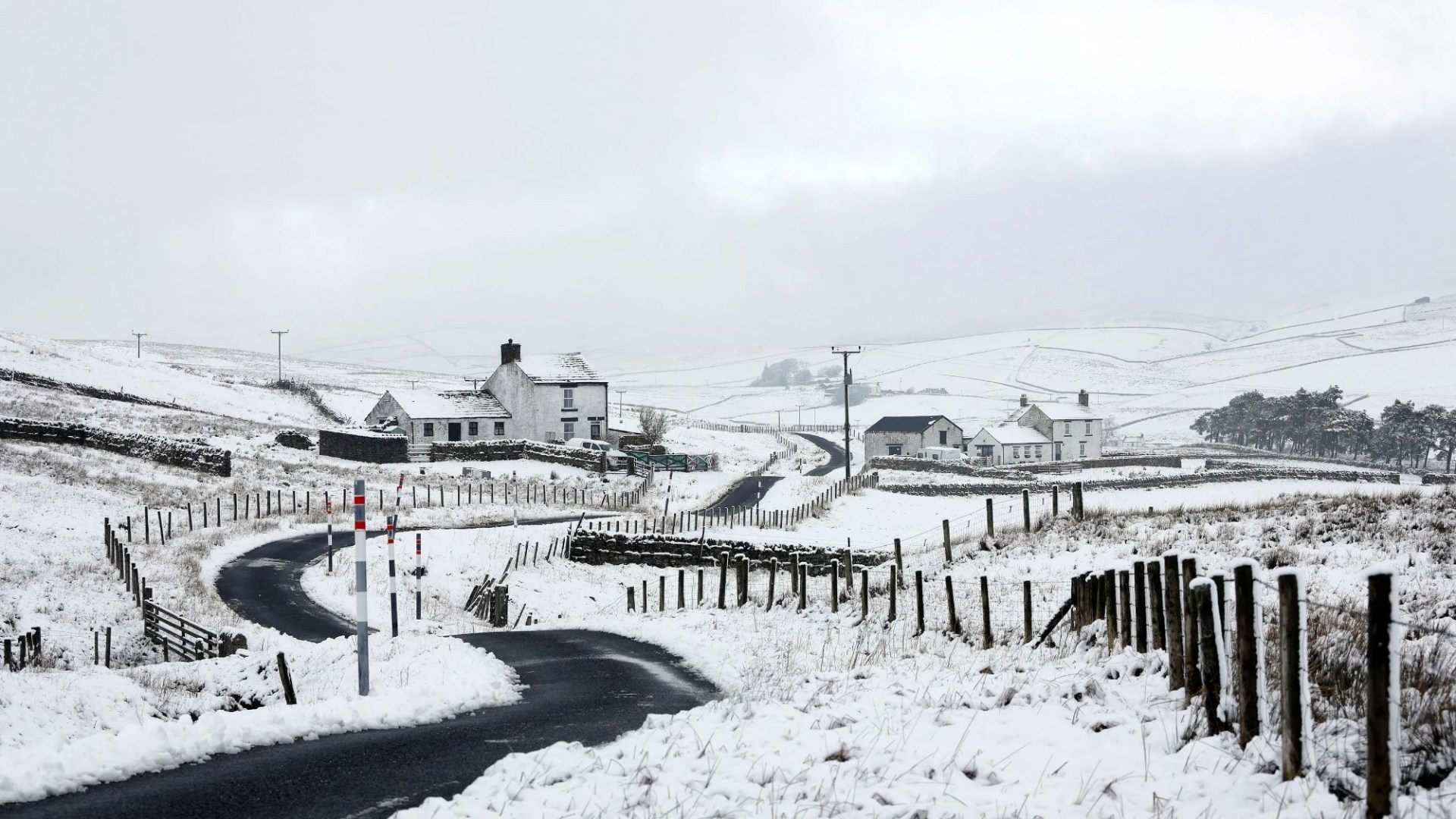 UK Weather Alert: Met Office Predicts Snow, Frost, Hail and Thunder in Exact Locations Today