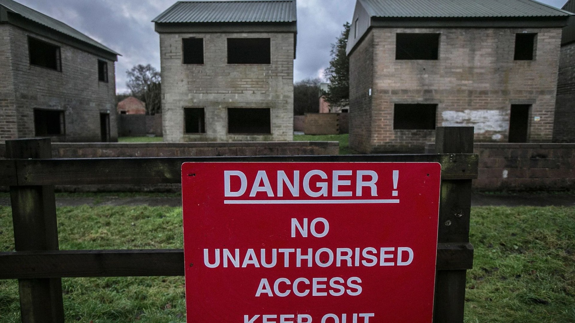 Unlocking the Mystery: UK’s Annual Twin Ghost Towns – Enter at Your Own Risk!