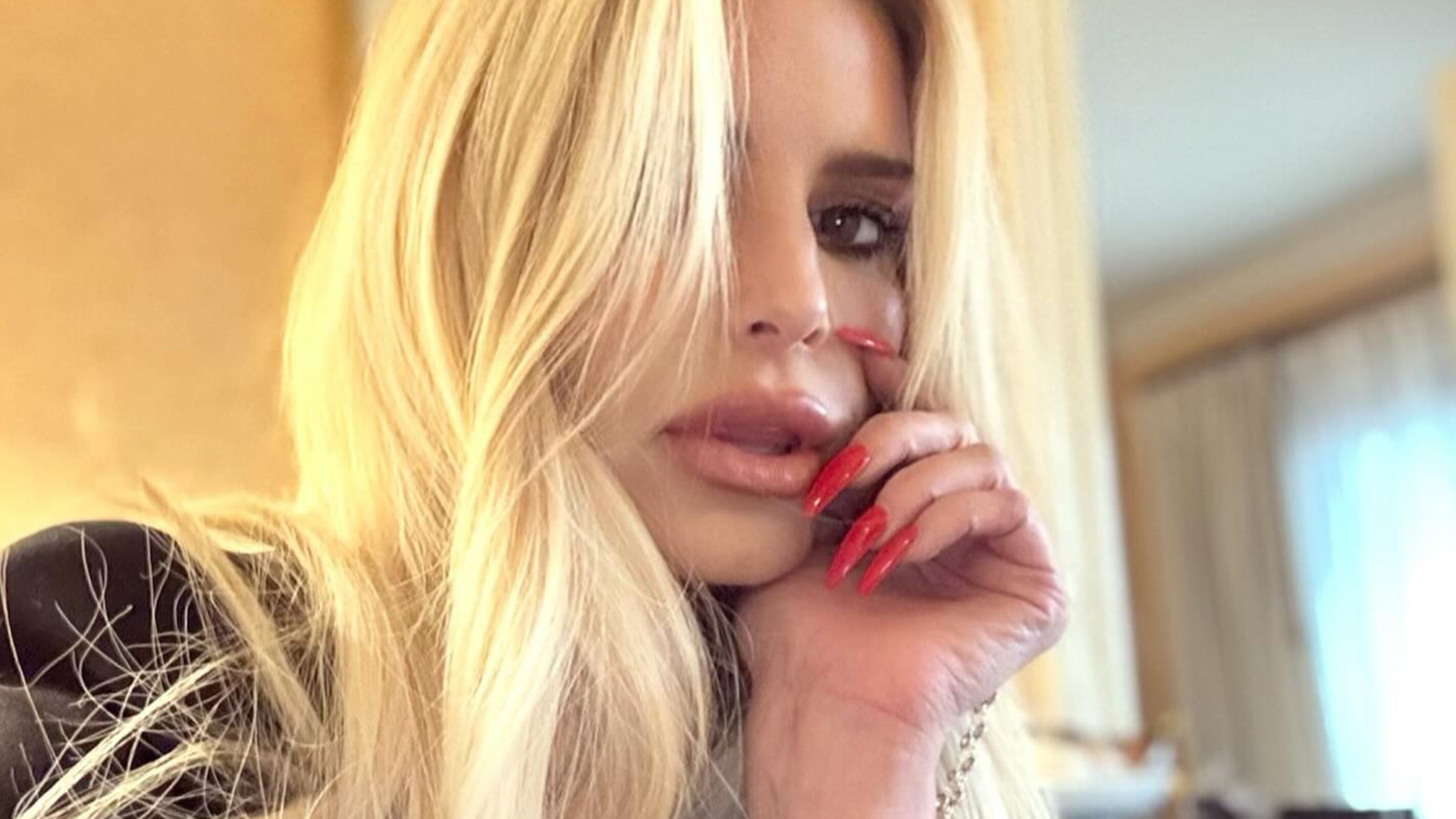 Jessica Simpson’s Dramatic Lip Transformation Raises Eyebrows – Fans Concerned